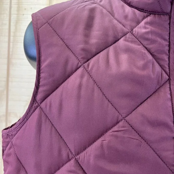 J.Crew Quilted Vest Burgundy Full Zip Pockets Women's Size M Authentic Outerwear - Picture 4 of 16